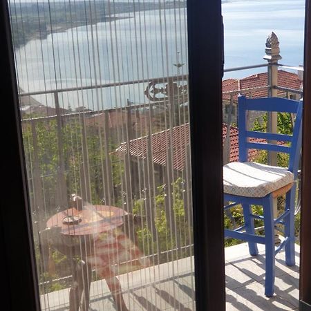 View By The Castle Nafpaktos Villa Bagian luar foto