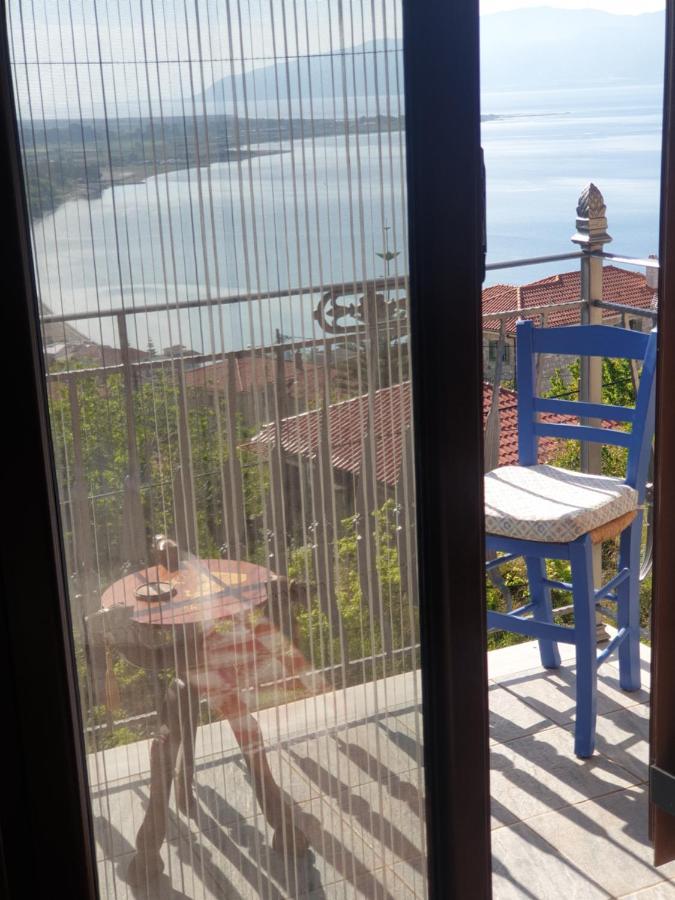 View By The Castle Nafpaktos Villa Bagian luar foto